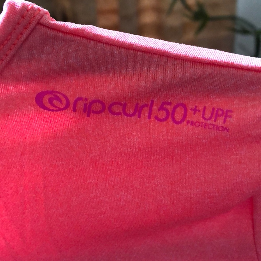 RIP CURL Swim Top - Picture 3 of 5